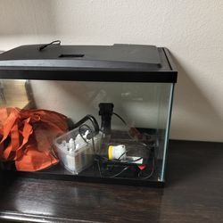 Fish Tank With pH Water Level Kit  And Rocks And Decor And Filtration System 