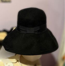 Vintage black velvet wool hat