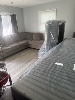 Sectional with recliner