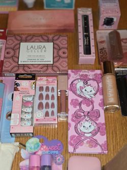 Ladies makeup up & perfume bundle