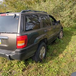 2000 Jeep Grand Cherokee (Part Out)