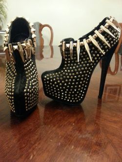Studded new black heels size 7.5
