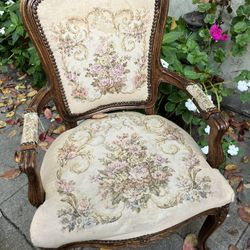 Elegant French Carved Wood Design