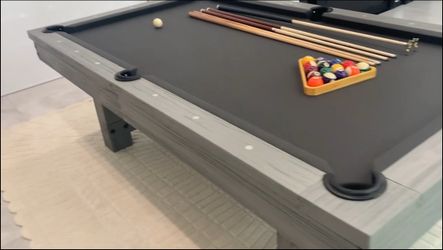 Pool tables NEW ( free set up ) billiard table