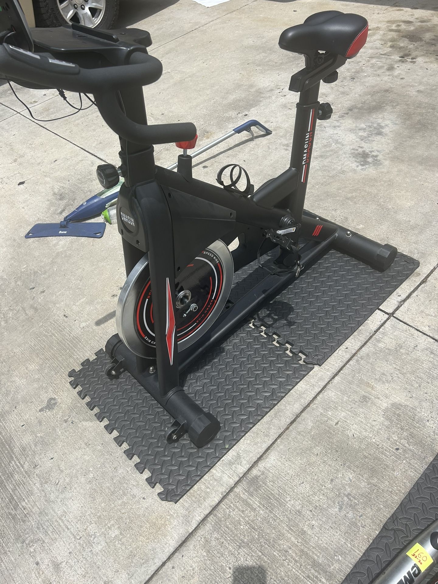 DMASUN Exercise Bike (New) Open Box & Mat