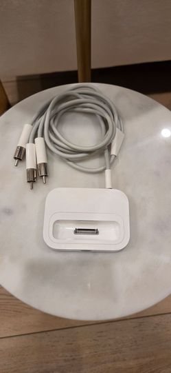 Apple iPod iPhone Universal Dock with AV Composite RCA Output Cable