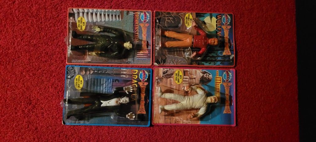 UNIVERSAL MONSTERS!!
