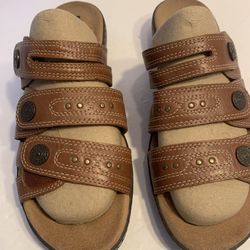 Clarks Collection Leisa Grace Brown Leather Slip On Comfort Sandals Sz 10M