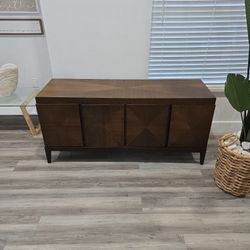 Mitchell Gold + Bob Williams TV Entertainment Stand Table Console Cabinet