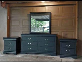 Black Dresser Set
