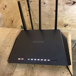 NETGEAR Nighthawk R7000 Dual-Band WiFi Gigabit Router AC1900, Tested