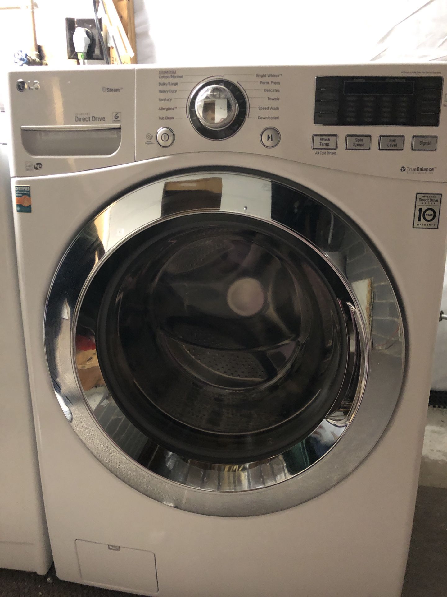 LG washing machine almost new