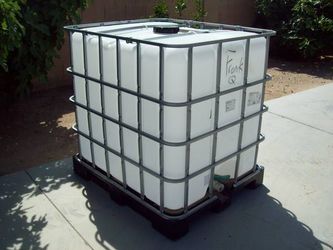 275 gallon IBC tote