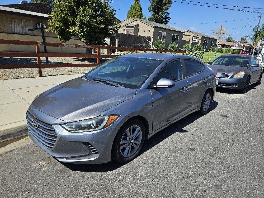 2018 Hyundai Elantra