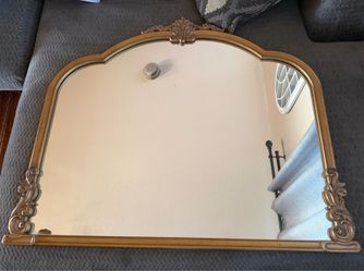 Decorative Gold Wall Mirror – New