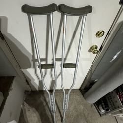 Crutches 