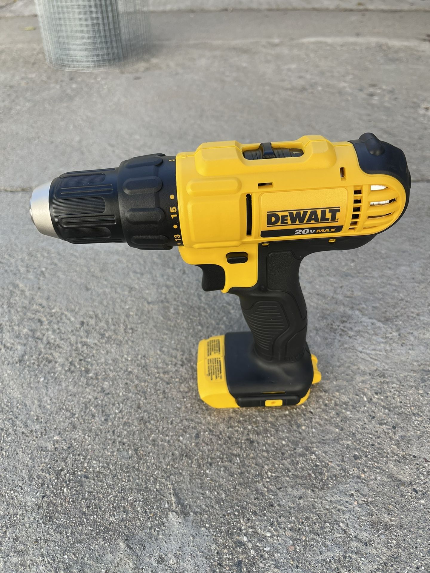 DEWALT 20V MAX Cordless 1/2” Drill/Driver