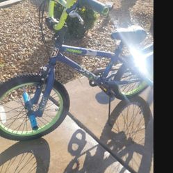 Boys 18" bikes ready to ride firm price 25 each