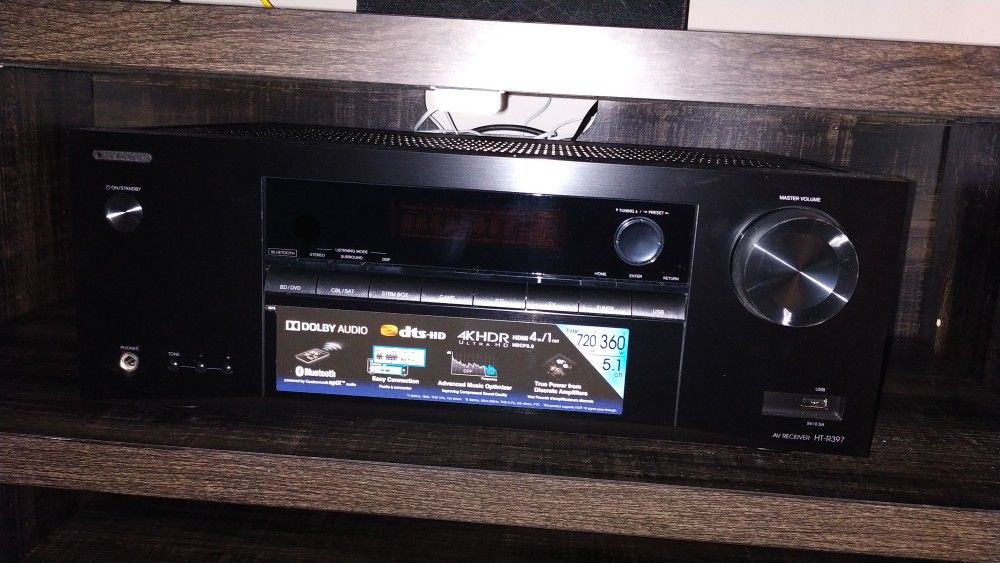 Onkyo HTR397 5.1 Surround Sound System for Sale in Pompano Beach, FL