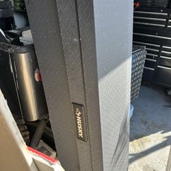 Husky Truck Toolbox (w/keys)