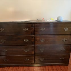 8 Drawer Wooden Dresser 