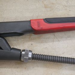 Snap-on Tools RED 21-1/2" Soft Grip Adjustable Plier Wrench PWZ3A. used. tested. in a good working order. made in Argentina. 