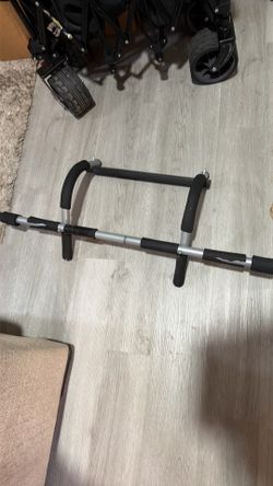 Pull up bar