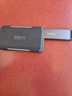 SanDisk professional professional Blade transport with 4 TBpro blade mag