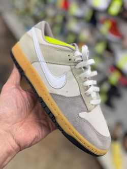 NIKE DUNK LOW BEIGE GREY GUM USED SIZE 8