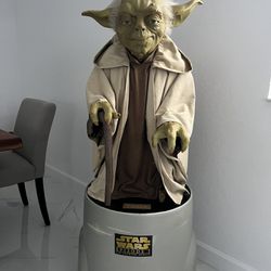 Life Size Phantom Menace Yoda Statue