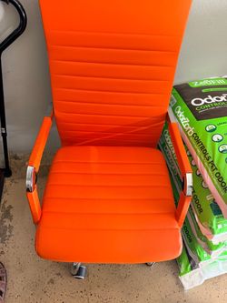 Leather desk chair $30 excellent condition