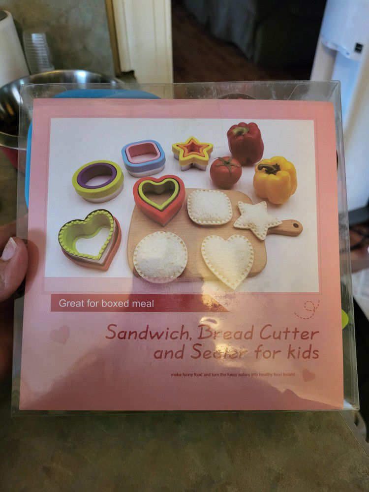 Sandwich Shape Cutters 4 Pack Brand New Never Used 