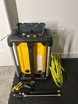 DEWALT 2100 PSI 1.2 GPM 13 Amp Cold Water Electric Pressure Washer with Internal Equipment Storage
