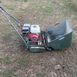 Self-propelled Honda lawnmower