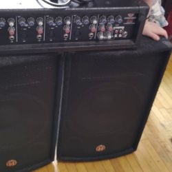 Preamp And Speakers 