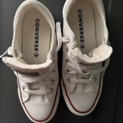 Converse Sneakers 