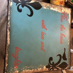 Cute little vintage looking table