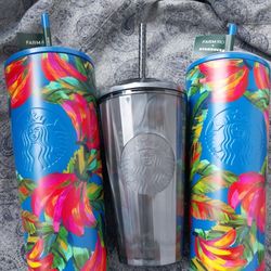 Starbucks Cups 