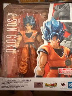 S.H. Figuarts Son Goku Super Saiyan God Action Figure