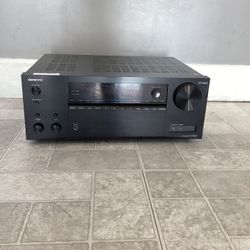 Onkyo TX-NR555 A/V Receiver No remote 
