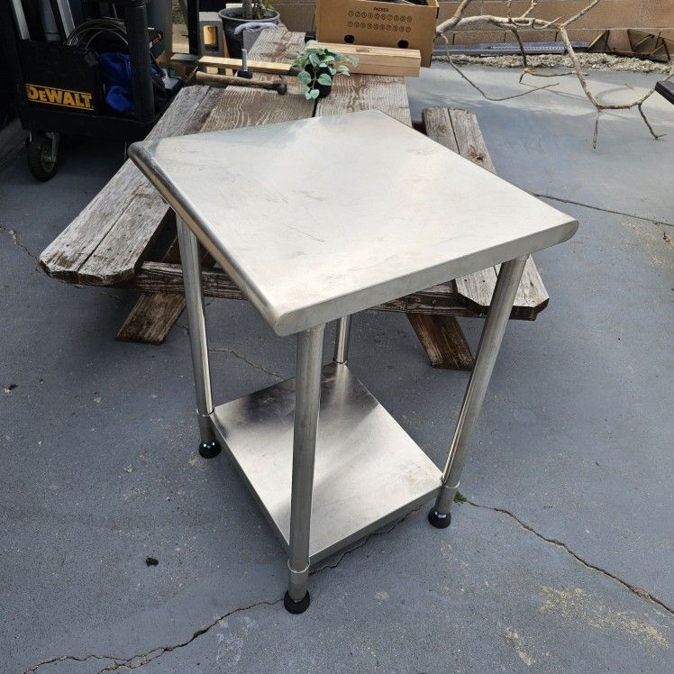 Nsf Certified Stainless Steel Table, 24in X 24in, Adjustable Legs