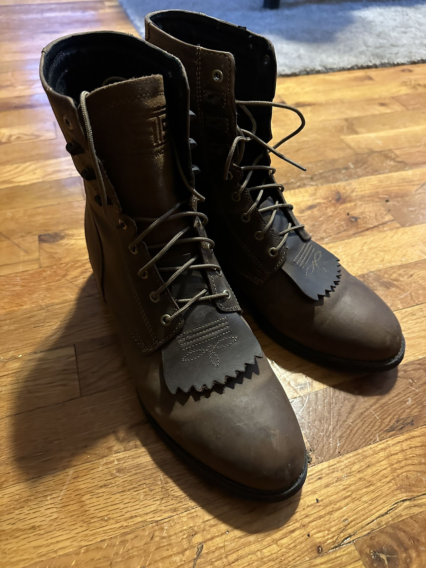 Ariat Heritage Lace-Up