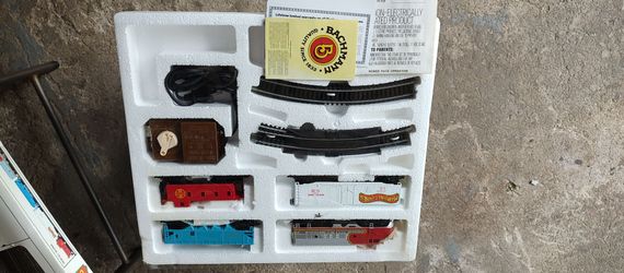 HO Bachmann Train Set