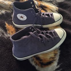 Converse Suede Men 8 Women 10