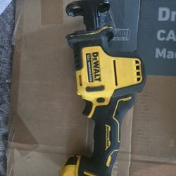 Dewalt XTREME 12V MAX Brushless Cordless One-Handed Reciprocating Saw