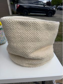 Woven storage basket