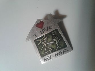 Multiple ladies shirt pins
