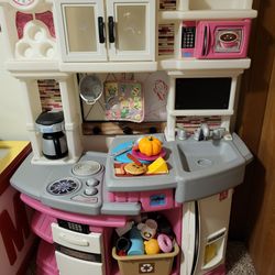 Child kitchen set