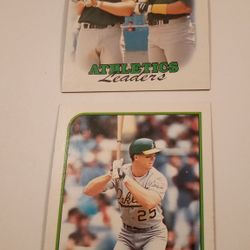 Mark McGwire Lot Of 2 Topps Baseball Trading Cards 2pc