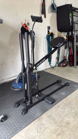 DB method squatting machine